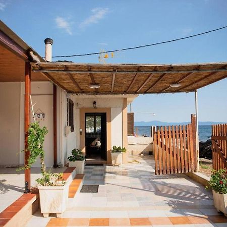 Karnagio Seafront In Agria Villa Káto Lekhónia Eksteriør billede