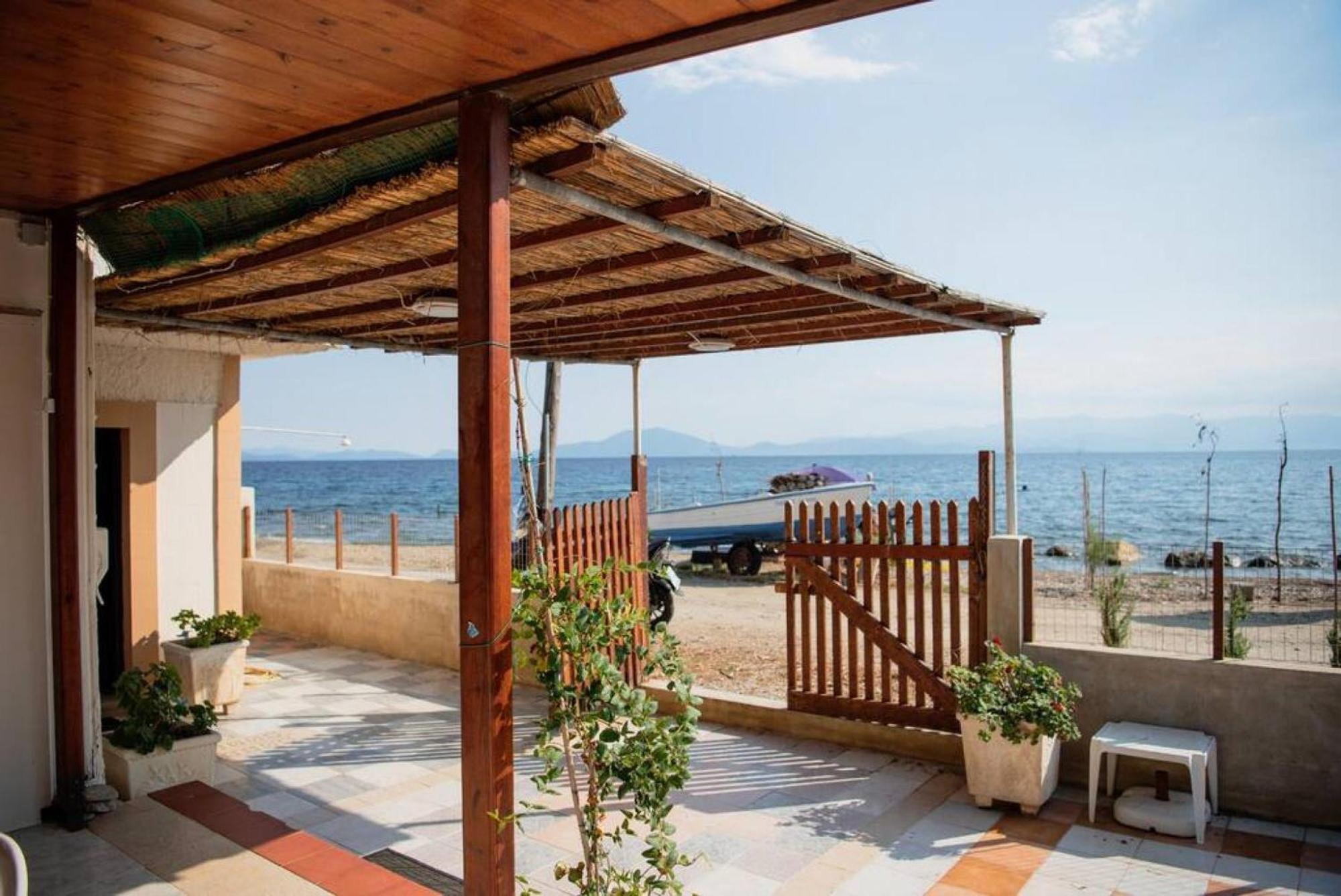 Karnagio Seafront In Agria Villa Káto Lekhónia Eksteriør billede